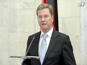 Німецький віце-канцлер привіз до Києва старовинні писанки Німецький віце-канцлер привіз до Києва старовинні писанки