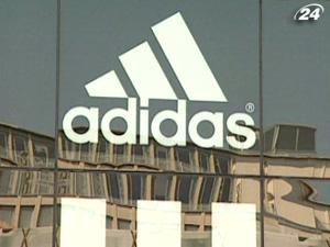 Adidas у 2010 році подвоїв прибуток