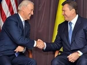 Януковичу подякували за евакуацію американців з Лівії Януковичу подякували за евакуацію американців з Лівії