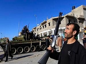 ЗМІ: Війська Каддафі відвоювали місто Ез-Завія ЗМІ: Війська Каддафі відвоювали місто Ез-Завія