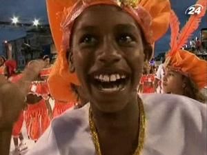 У Ріо-де-Жанейро відбувається знаменитий карнавал