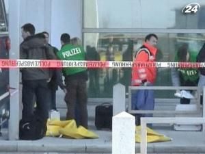 Тема тижня: У Франкфуртському аеропорту косовар відкрив вогонь по американських військовослужбовцях Тема тижня: У Франкфуртському аеропорту косовар відкрив вогонь по американських військовослужбовцях