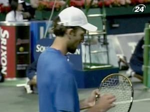 Іво Карловіч побив рекорд швидкості подачі Іво Карловіч побив рекорд швидкості подачі