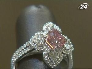 Christie's продаватиме рожевий діамант у 10 каратів