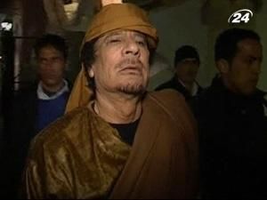 Опозиція обіцяє звільнити Каддафі від карної відповідальності
