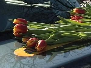 ДАІ привітала жінок з 8 березня ДАІ привітала жінок з 8 березня