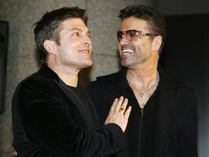 Джорджа Майкла кинув коханець через його наркотичну залежність Джорджа Майкла кинув коханець через його наркотичну залежність