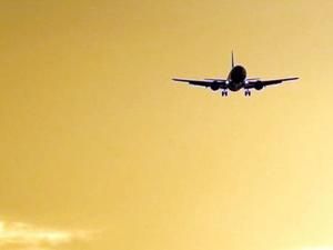 Над Європою кудись летить лівійський літак Над Європою кудись летить лівійський літак