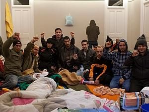 Нелегальні мігранти припинили голодний страйк у Греції Нелегальні мігранти припинили голодний страйк у Греції