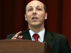 Парубій хоче взяти на поруки учасника Податкового майдану Сергія Костакова Парубій хоче взяти на поруки учасника Податкового майдану Сергія Костакова