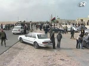 Каддафі відвойовує у повстанців територію