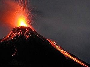 Японський землетрус спровокував виверження вулкану в Індонезії, на Гаваях — цунамі