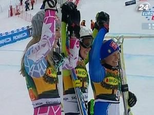 Ліндсі Вон продовжує наближатись до Марії Ріш Ліндсі Вон продовжує наближатись до Марії Ріш