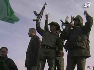 Країни ЄС визнали легітимність повстанської влади у Лівії Країни ЄС визнали легітимність повстанської влади у Лівії