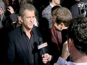 Мелу Гібсону присудили 3 роки умовно за насильство Мелу Гібсону присудили 3 роки умовно за насильство