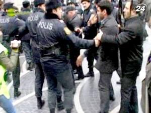 Хвиля протестів перекинулась на Азербайджан