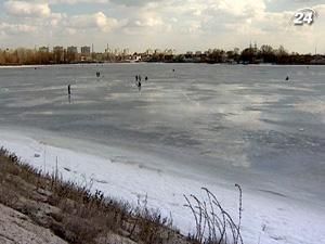 Столичне МНС застерігає "зимових" рибалок Столичне МНС застерігає "зимових" рибалок