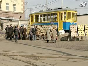 У Києві вшанували загиблих під час Куренівської катастрофи