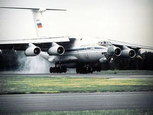 Росія відправила до Японії рятувальників літаком МНС Росія відправила до Японії рятувальників літаком МНС