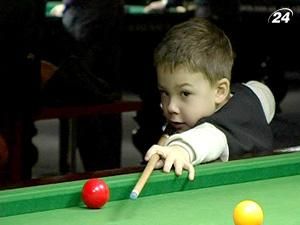 Наймолодший більярдист живе у Дніпропетровську Наймолодший більярдист живе у Дніпропетровську