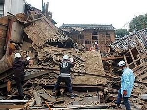 Официально: Число жертв землетрясения в Японии - 3375 человек