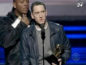 Емінем - найпопулярніший виконавець у соцмережі Фейсбук Емінем - найпопулярніший виконавець у соцмережі Фейсбук