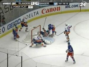 "Рейнджерс" выиграли у "Айлендерс" четвертое дерби подряд