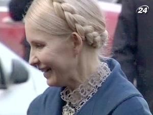 Юлії Тимошенко дозволили покинути межі України Юлії Тимошенко дозволили покинути межі України