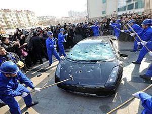 У Китаї розбили "Lamborghini Gallardo" за поганий сервіс