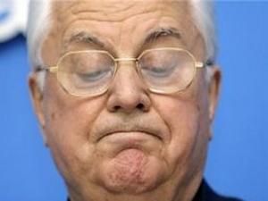 Янукович попросил Кравчука не раздражать: Я и так раздражен Янукович попросил Кравчука не раздражать: Я и так раздражен