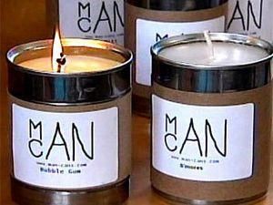 Школяр робить свічки з ароматом бекону Школяр робить свічки з ароматом бекону