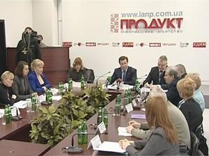 "Социальная карта" облегчит жизнь малозащищенным слоям населения. "Социальная карта" облегчит жизнь малозащищенным слоям населения.