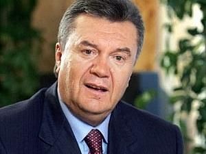 Янукович найближчим часом їде до Львова дивитись на стадіон