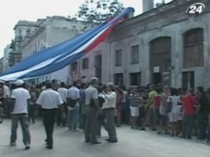 Проурядові демонстранти погрожували кубинській дисидентці Проурядові демонстранти погрожували кубинській дисидентці