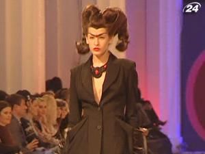 Украинские дизайнеры продолжают отчитываться на Ukrainian Fashion Week Украинские дизайнеры продолжают отчитываться на Ukrainian Fashion Week