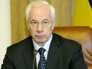 Азаров доручив розібратися із скандальними забудовами у центрі Києва Азаров доручив розібратися із скандальними забудовами у центрі Києва