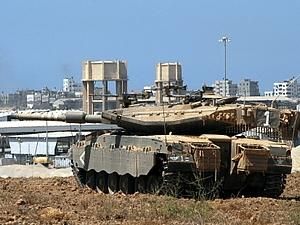 Израильский танк обстрелял жилой дом, есть жертвы Израильский танк обстрелял жилой дом, есть жертвы