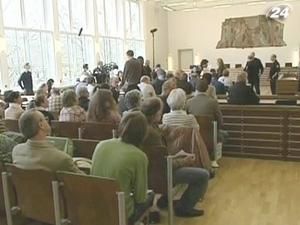 14,5 лет получил немец, который насиловал дочь и падчериц 14,5 лет получил немец, который насиловал дочь и падчериц