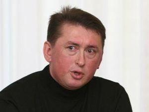 Мельниченко хоче очної ставки з Кучмою інакше "фейсом об тейбл" Кучму
