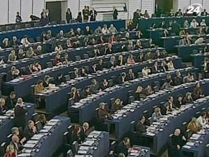 Троих депутатов Европарламента поймали на взятке 