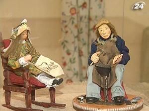 Рекордну колекцію авторських ляльок зібрали у Сімферополі Рекордну колекцію авторських ляльок зібрали у Сімферополі