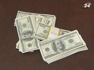 Украина начала выплачивать долги, взятые при правительстве Азарова Украина начала выплачивать долги, взятые при правительстве Азарова