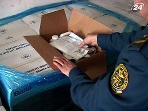 Львовщина: предприниматель "удешевил" ввозимый товар на полмиллиона Львовщина: предприниматель "удешевил" ввозимый товар на полмиллиона