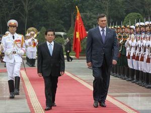 Янукович пообещал развивать отношения со странами Азии