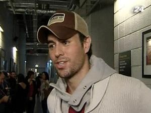 Энрике Иглесиас подарил своим фанам концерт в Лондоне Энрике Иглесиас подарил своим фанам концерт в Лондоне