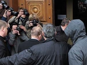 Кучма прибув на черговий допит до Генпрокуратури Кучма прибув на черговий допит до Генпрокуратури