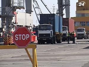 Збільшення імпорту може призвести до девальвації гривні Збільшення імпорту може призвести до девальвації гривні