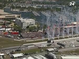 Дарио Франкитти выиграл дебютную гонку нового сезона Дарио Франкитти выиграл дебютную гонку нового сезона