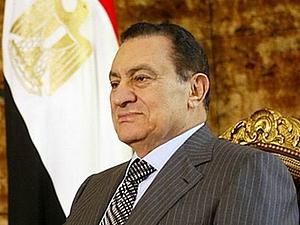 Хосни Мубарак не покинул Египет - он под домашним арестом Хосни Мубарак не покинул Египет - он под домашним арестом