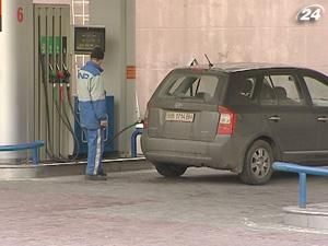 Експерти: Бензин буде дорожчати й надалі Експерти: Бензин буде дорожчати й надалі